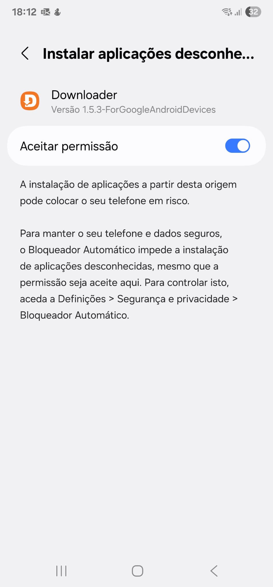Ativar permissão para instalar aplicações desconhecidas para a app Downloader